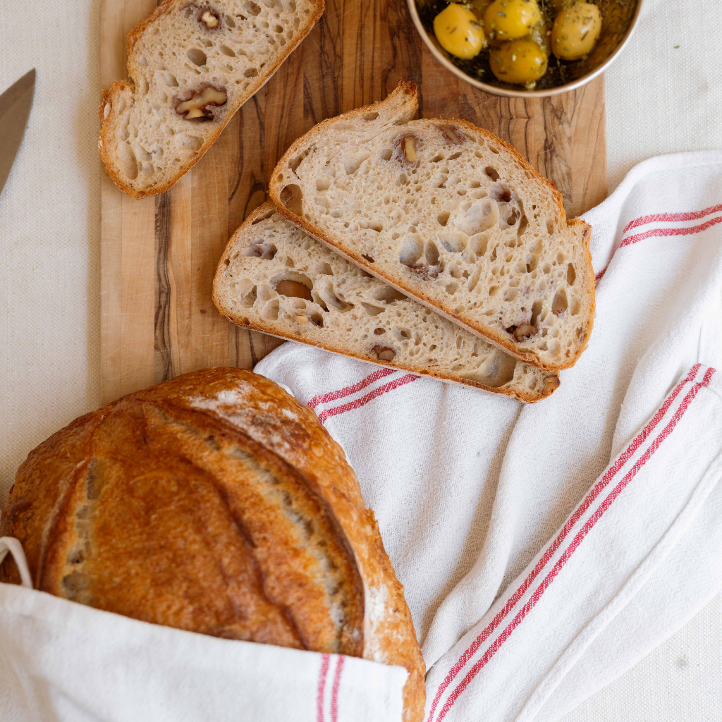 Cevizli Köy Ekmeği